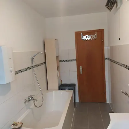 Eg, Schoen Gelegene דירה *