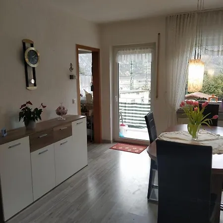 דירה Eg, Schoen Gelegene סנט גואר