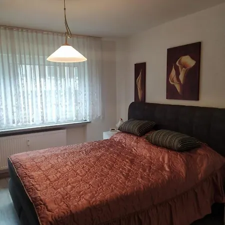 Eg, Schoen Gelegene *