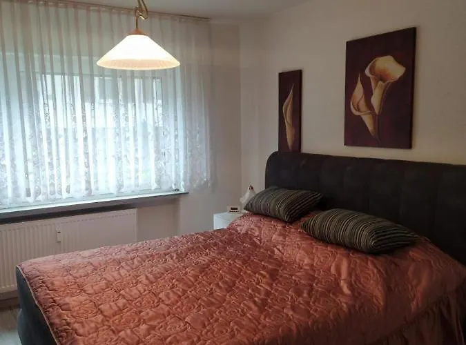 Eg, Schoen Gelegene *